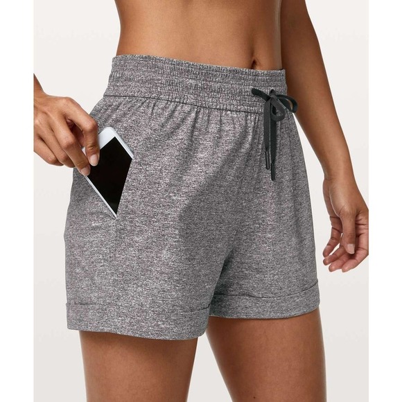 lululemon athletica Pants - Lululemon Spring Break Away Short II - size 8-Heather Lux Multi Black